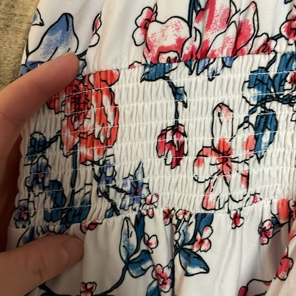 2/$30 No Boundaries size XS White with Red and Blue Floral Sleeveless Dress - Picture 8 of 10